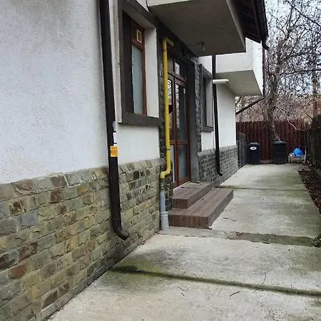 Comfy House شقة بوخارست